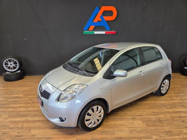 TOYOTA Yaris usata, con Airbag
