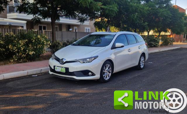 TOYOTA Auris usata, con ABS