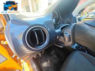 VOLKSWAGEN up! usata 17