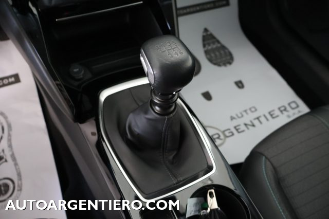 PEUGEOT 208 usata, con USB