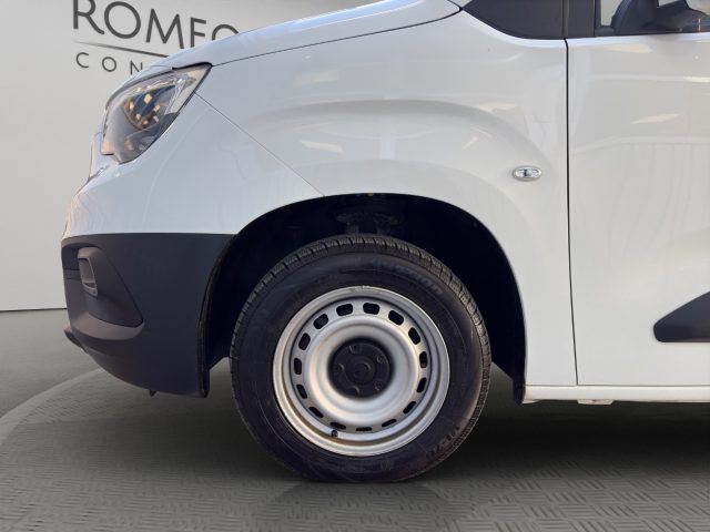 OPEL Combo usata, con Supporto lombare