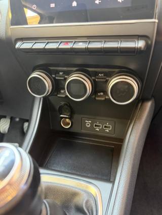 RENAULT Captur usata, con Chiusura centralizzata