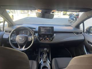 TOYOTA Corolla usata, con Autoradio