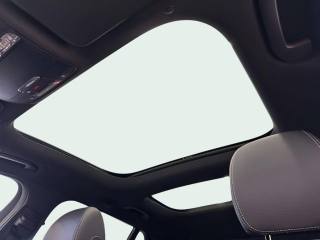 MERCEDES-BENZ E 300 usata, con Park Distance Control
