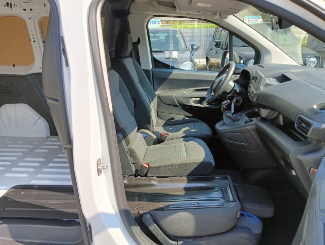 TOYOTA Proace City usata, con USB