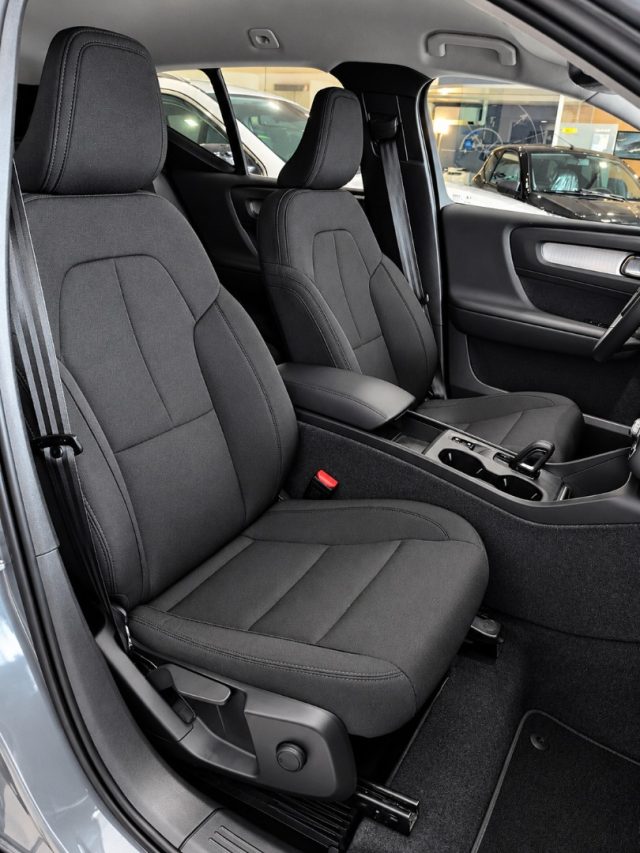 VOLVO XC40 usata, con Lettore CD