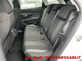 PEUGEOT 3008 usata, con Autoradio