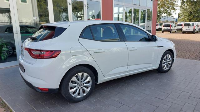 RENAULT Megane usata, con Alzacristalli elettrici
