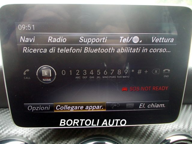 MERCEDES-BENZ GLA 200 usata, con Park Distance Control