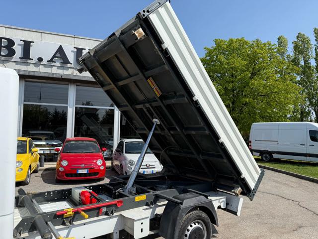 OPEL Movano usata, con Bluetooth