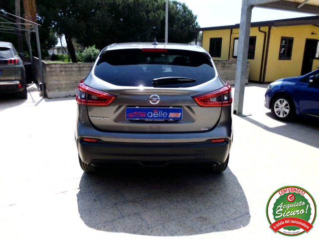 NISSAN Qashqai usata, con Autoradio