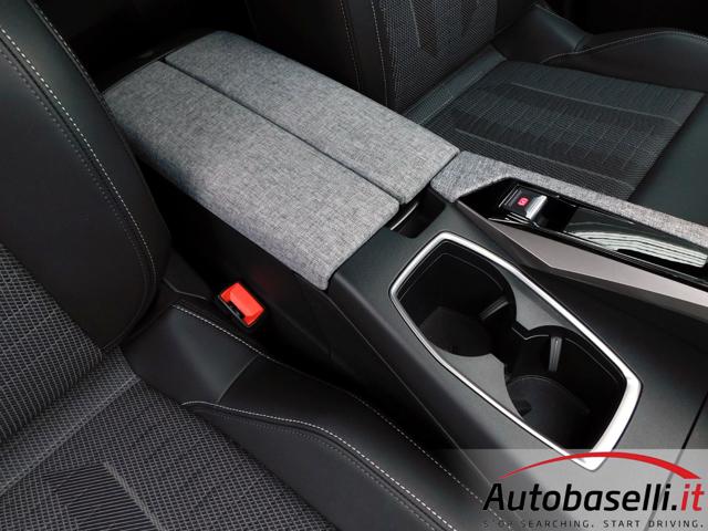 PEUGEOT 5008 usata, con Fari full-led