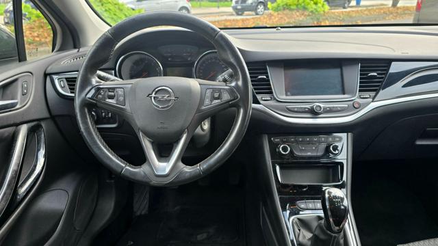 OPEL Astra usata, con Servosterzo