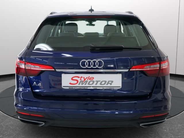 AUDI A4 usata, con USB