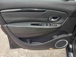 RENAULT Scenic usata, con Telecamera per parcheggio assistito