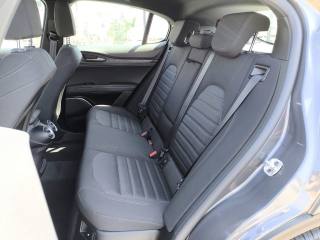 ALFA ROMEO Stelvio usata 6