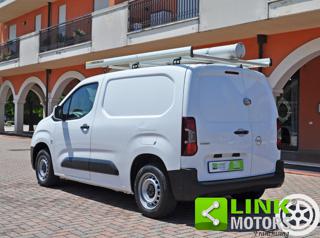 OPEL Combo usata, con Alzacristalli elettrici