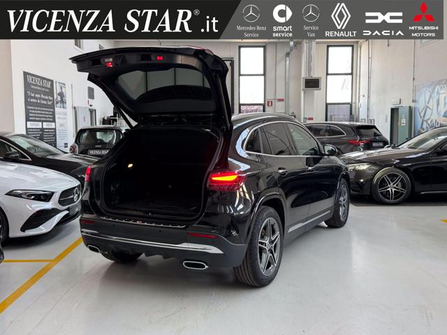 MERCEDES-BENZ GLA 180 usata, con Sedile posteriore sdoppiato