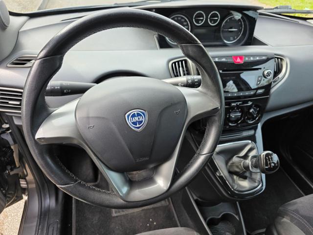 LANCIA Ypsilon usata, con MP3