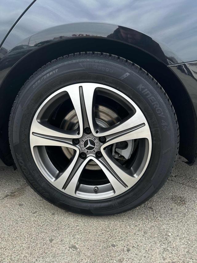 MERCEDES-BENZ E 200 usata, con Boardcomputer