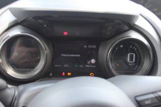 TOYOTA Yaris usata, con Fari LED