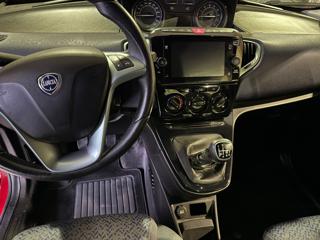 LANCIA Ypsilon usata, con ESP