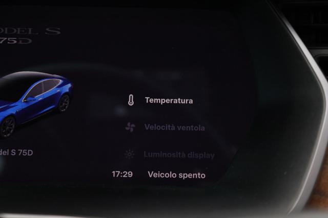 TESLA Model S usata, con Fari full-led