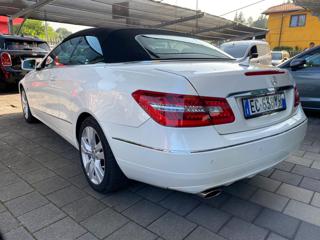 MERCEDES-BENZ E 200 usata, con Alzacristalli elettrici