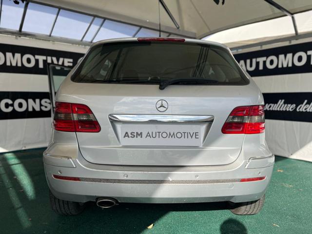 MERCEDES-BENZ B 180 usata, con Alzacristalli elettrici