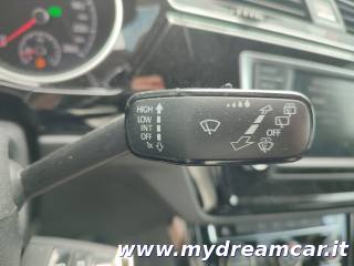 VOLKSWAGEN Touran usata, con Airbag testa