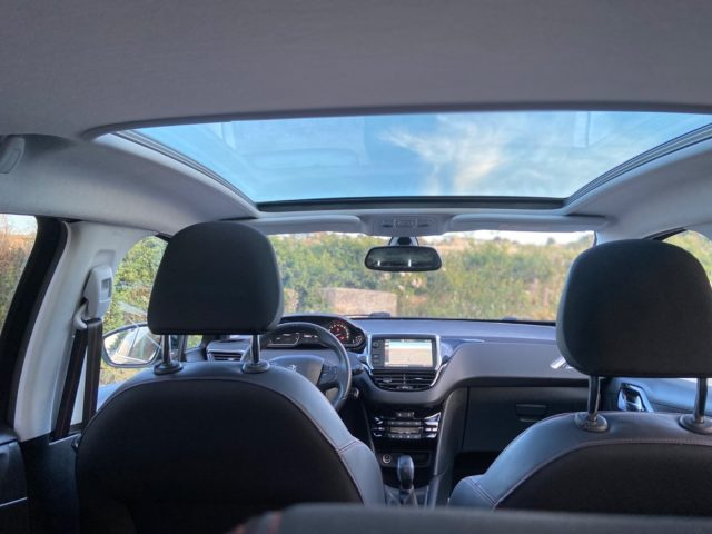 PEUGEOT 208 usata, con Vivavoce