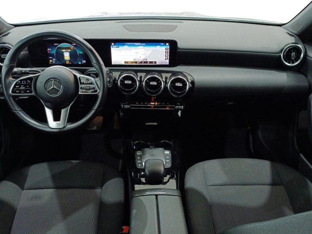 MERCEDES-BENZ CLA 180 usata, con Controllo trazione