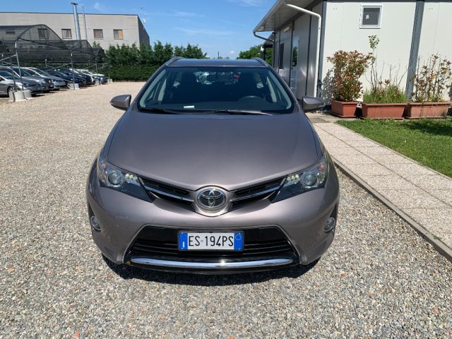 TOYOTA Auris Touring Sports usata, con Airbag