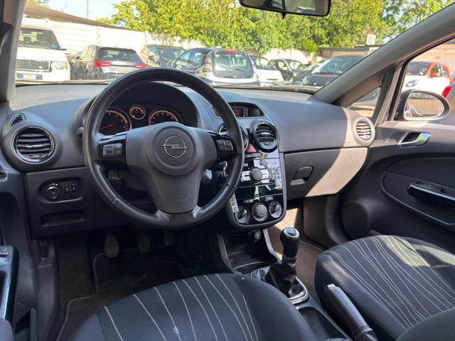 OPEL Corsa usata, con Boardcomputer