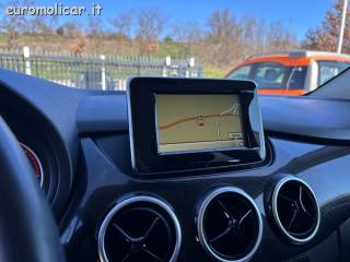 MERCEDES-BENZ B 180 usata, con Specchietti laterali elettrici