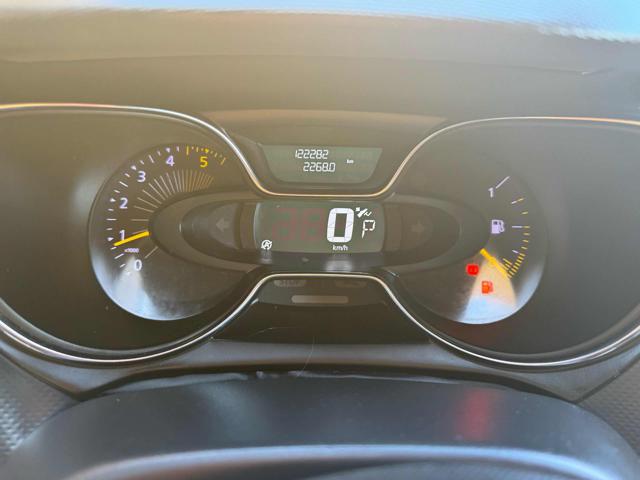 RENAULT Captur usata, con Autoradio