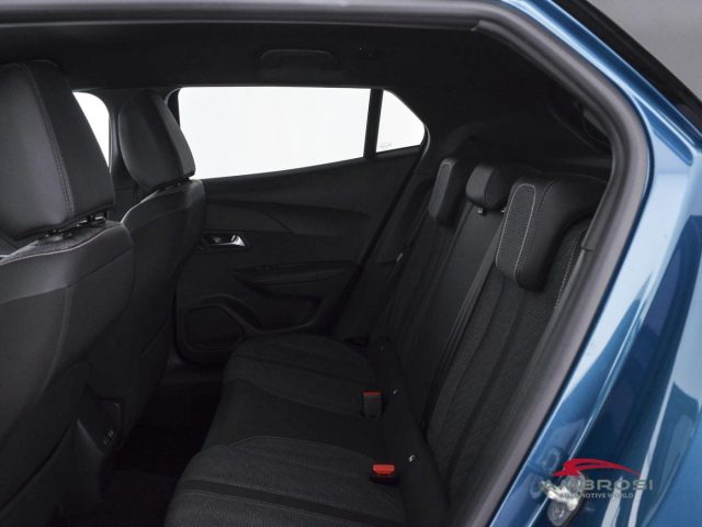 PEUGEOT 2008 usata 9