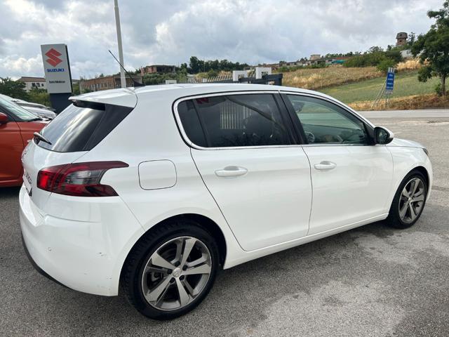 PEUGEOT 308 usata, con Airbag laterali