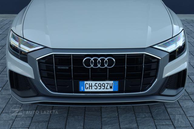 AUDI Q8 usata, con Sedile posteriore sdoppiato