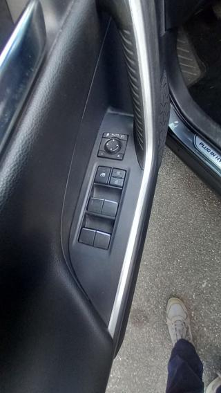 TOYOTA RAV 4 MY23 usata, con Interni in pelle