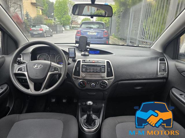 HYUNDAI i20 usata, con Servosterzo