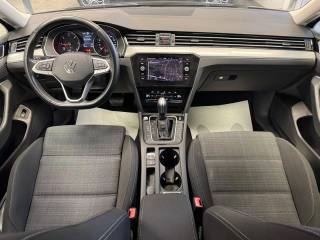 VOLKSWAGEN Passat Variant usata, con Climatizzatore