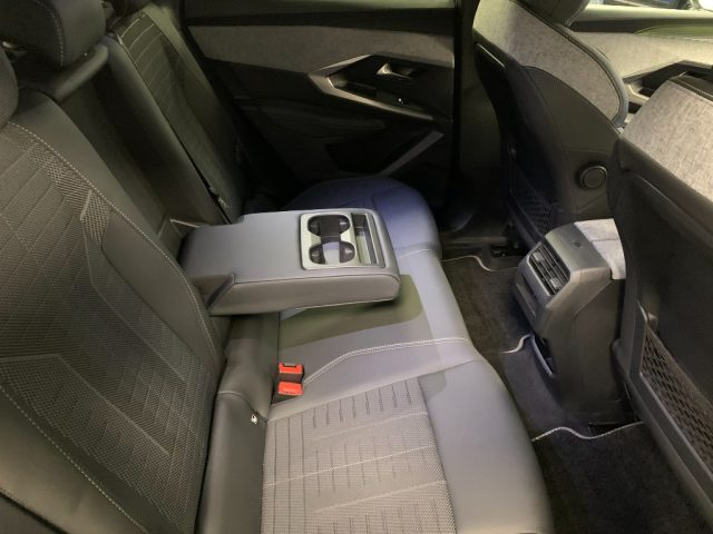PEUGEOT 3008 usata, con USB