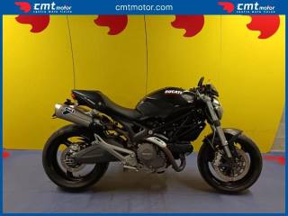 DUCATI Monster 696