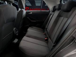 VOLKSWAGEN T-Roc usata 17