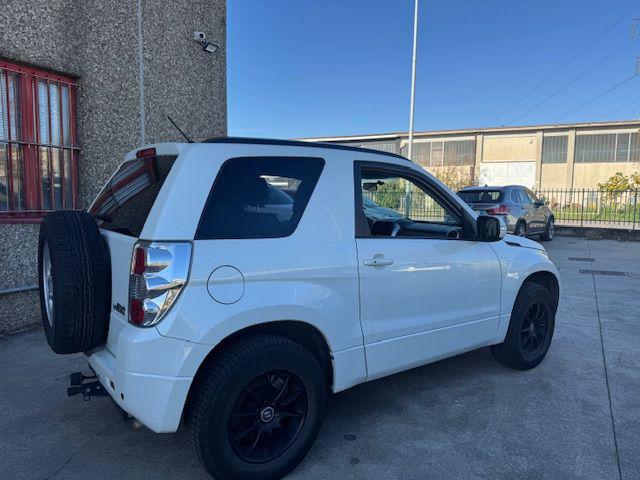 SUZUKI Grand Vitara usata, con Autoradio