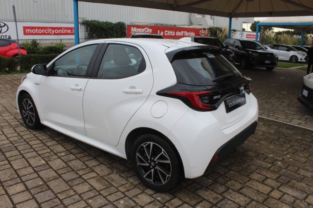TOYOTA Yaris usata, con Telecamera per parcheggio assistito