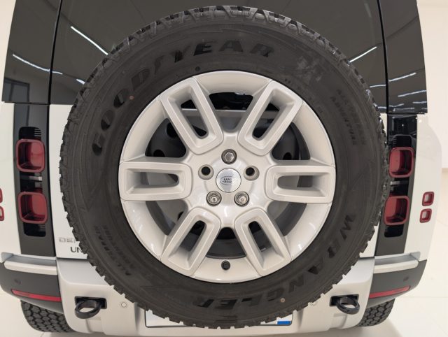 LAND ROVER Defender usata, con Isofix