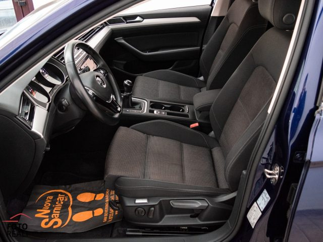 VOLKSWAGEN Passat Variant usata 23