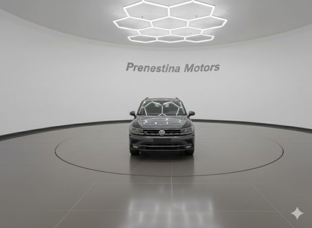 VOLKSWAGEN Tiguan usata, con Airbag laterali